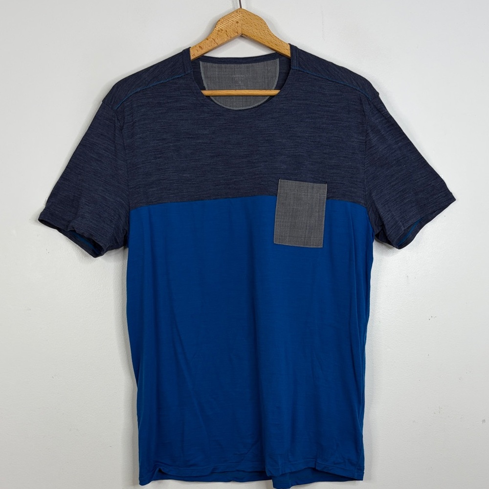 icebreaker T Shirt Mens Medium Blue Gray Short Sleeve Merino Wool Stretch Pocket